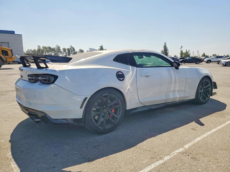 2019 CHEVROLET CAMARO ZL1 — Фото 3 из 11