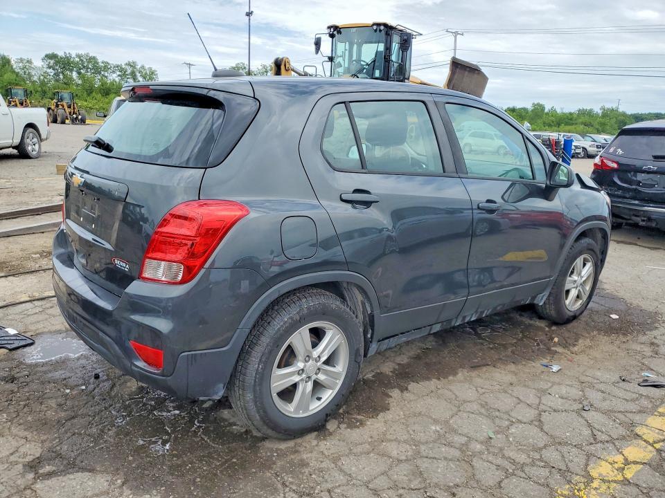 3GNCJKSB7KL253530 2019 CHEVROLET TRAX photo no. 3