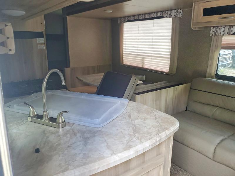 2019 FOREST RIVER CATALINA CAMPER — Фото 5 из 10