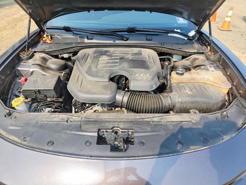 2019 DODGE CHARGER SXT — Фото 11 из 12