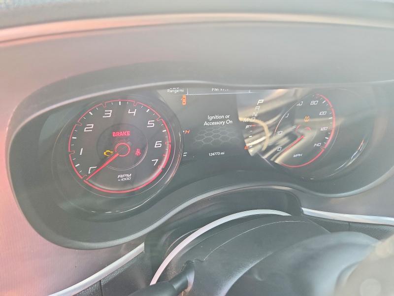 2019 DODGE CHARGER SXT — Фото 9 из 12