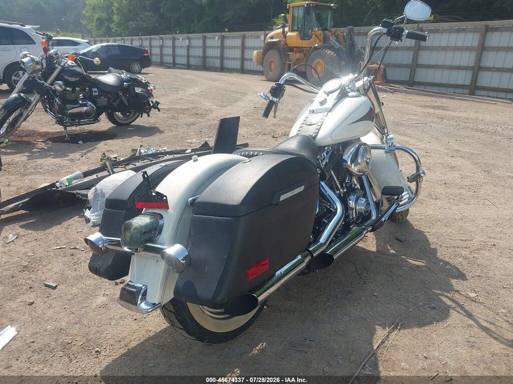 1HD1BJY161Y033653 2001 HARLEY-DAVIDSON FLSTC photo no. 4