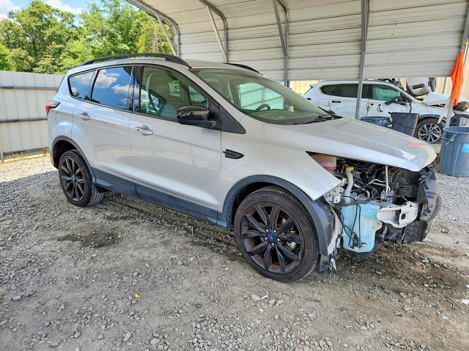 2019 FORD ESCAPE SE — Фото 4 из 13