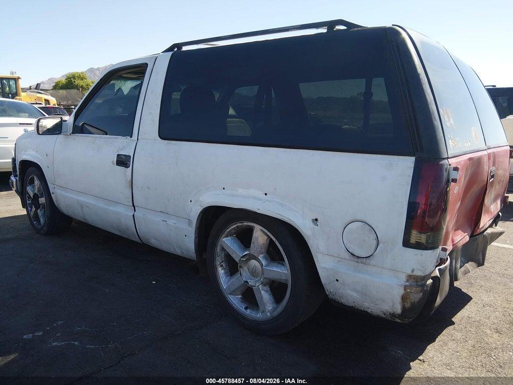3GKEK18R1VG525939 1997 GMC YUKON photo no. 3