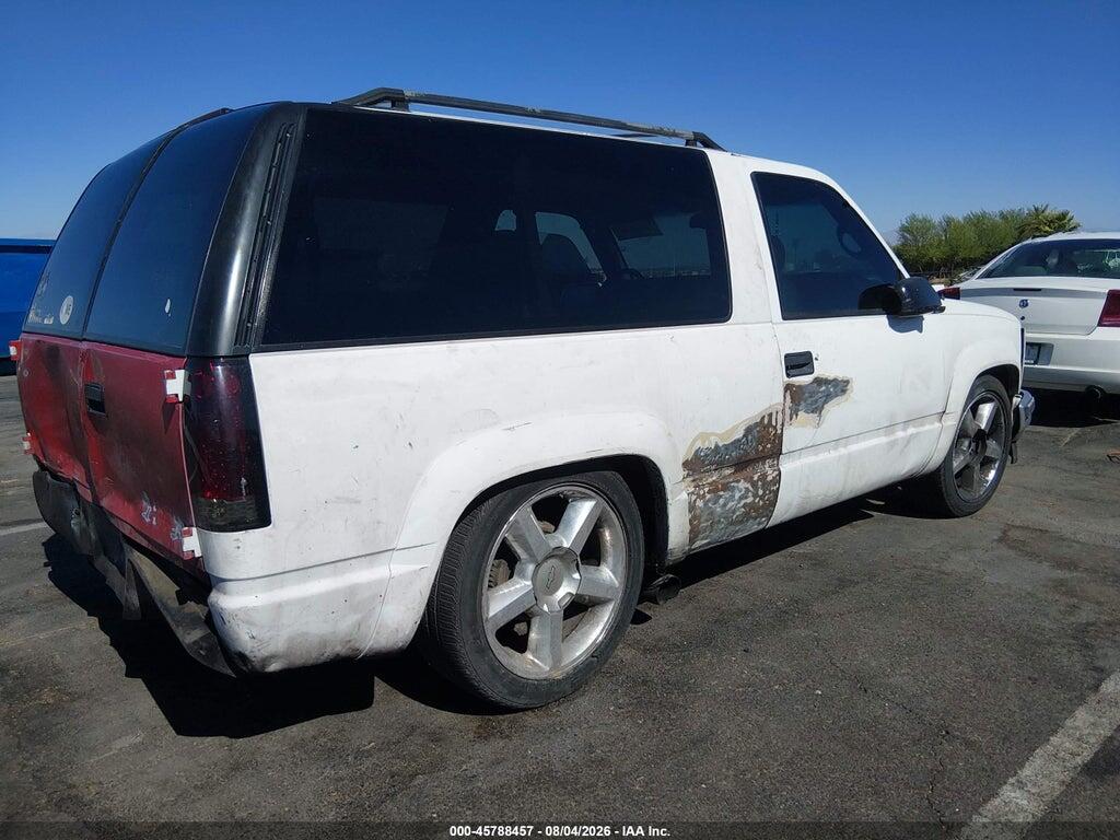 3GKEK18R1VG525939 1997 GMC YUKON photo no. 4