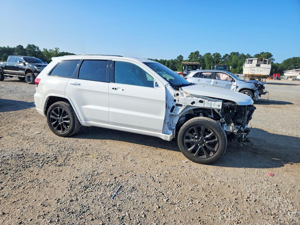 2019 JEEP GRAND CHEROKEE LAREDO — Фото 4 из 14