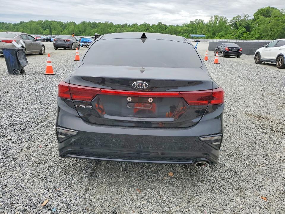 2019 KIA FORTE LXS — Фото 6 из 13
