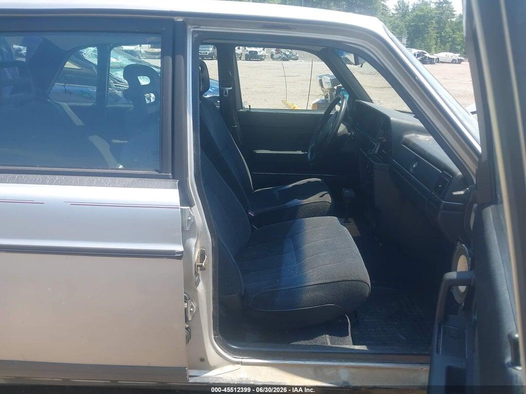 YV1AS880XN1460442 1992 VOLVO 240 photo no. 5