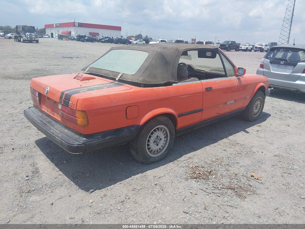 WBABB1300J8272147 1988 BMW 325 photo no. 4