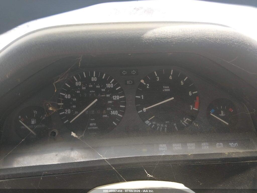 WBABB1300J8272147 1988 BMW 325 photo no. 7