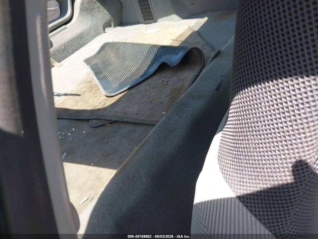 JHMZE14741T003066 2001 HONDA INSIGHT photo no. 8