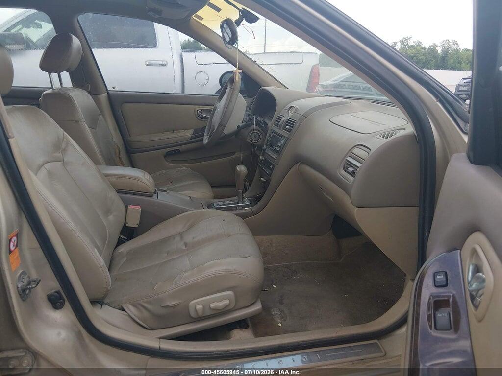 JNKCA31A41T034136 2001 INFINITI I30 photo no. 5
