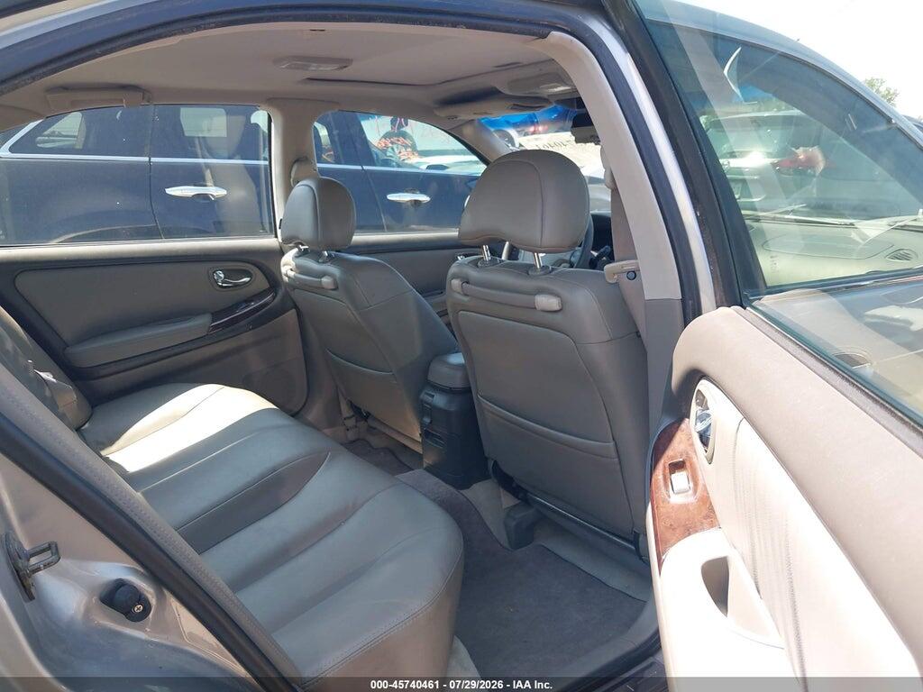 JNKCA31A31T015268 2001 INFINITI I30 photo no. 8