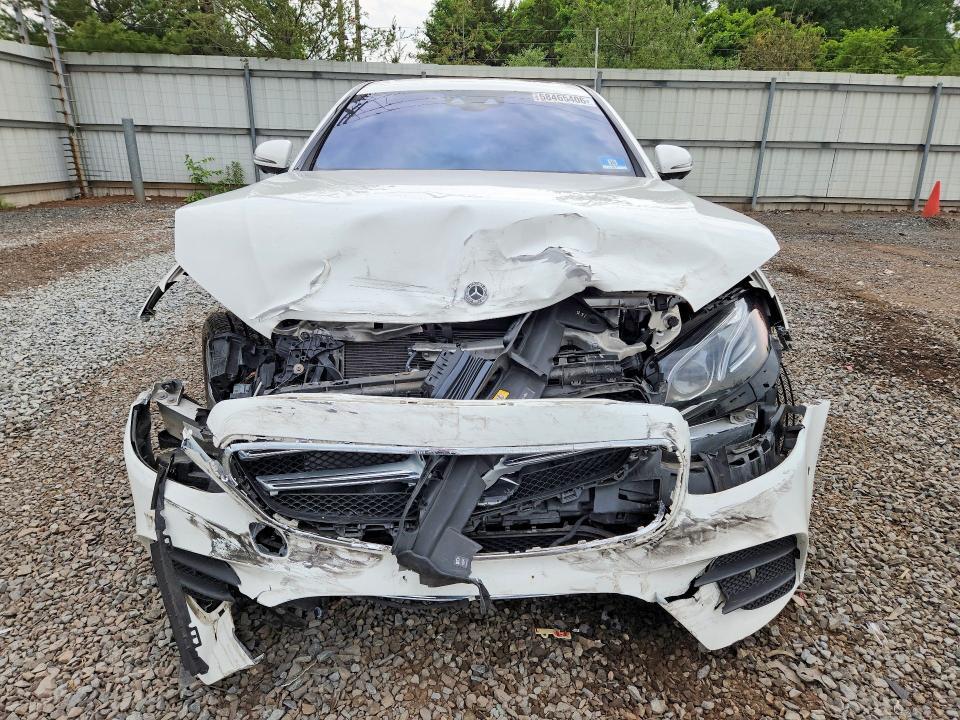 2019 MERCEDES-BENZ E 450 4MATIC — Фото 5 из 12