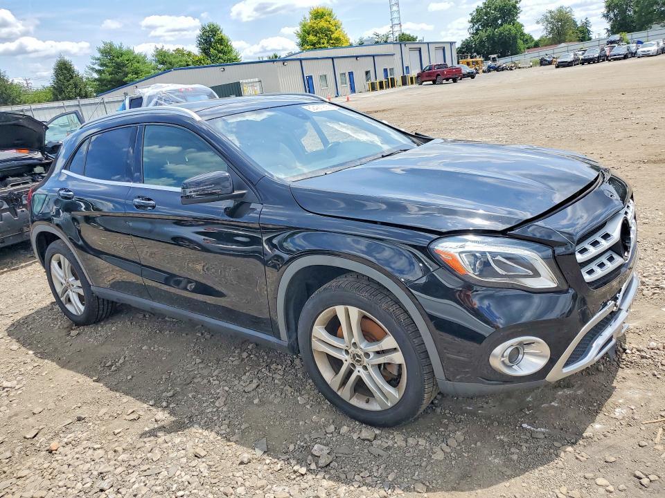 2019 MERCEDES-BENZ GLA 250 4MATIC — Фото 4 из 12