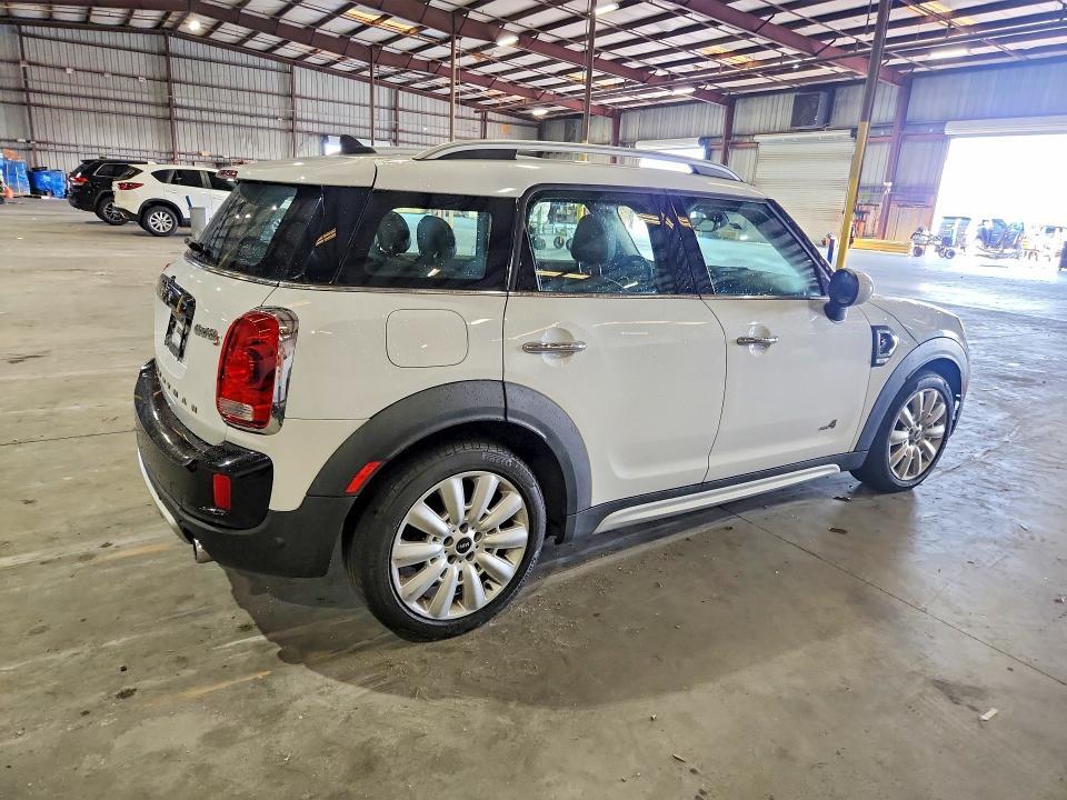 2019 MINI COOPER S COUNTRYMAN ALL4 — Фото 3 из 13