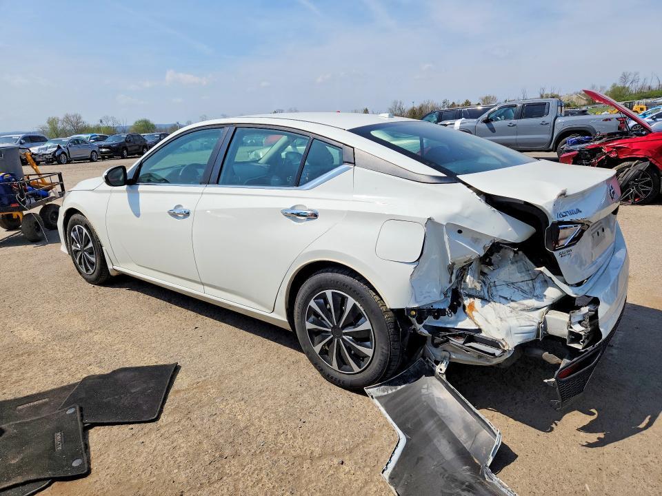 2019 NISSAN ALTIMA — Фото 2 из 12
