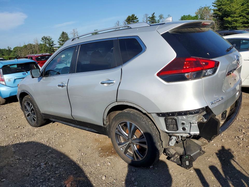 2019 NISSAN ROGUE SV — Фото 2 из 12