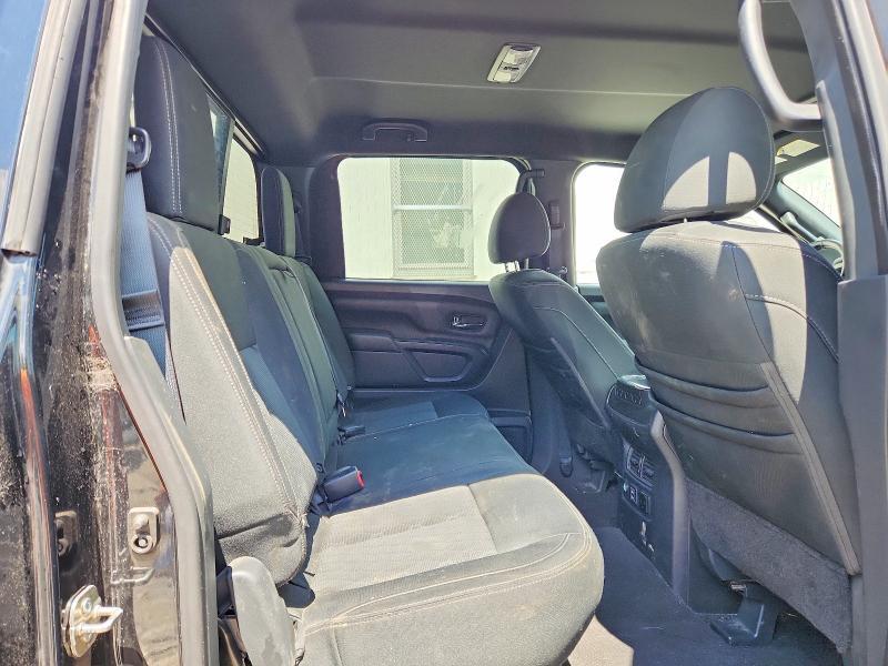2019 NISSAN TITAN XD SV — Фото 10 из 12