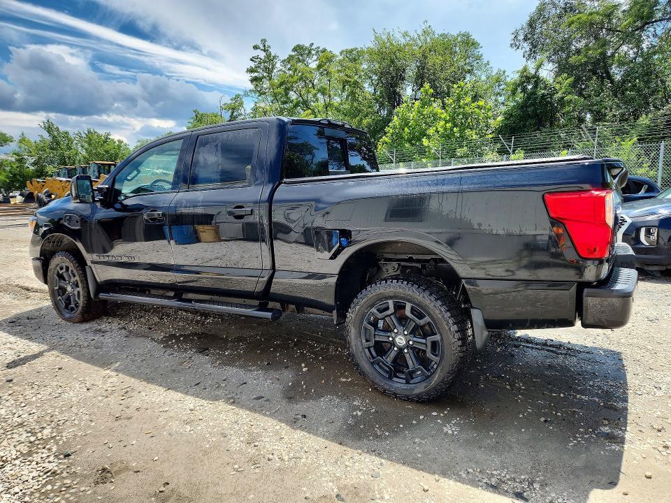 2019 NISSAN TITAN XD SV — Фото 2 из 12