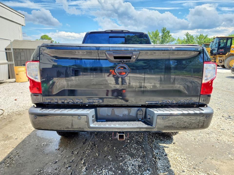 2019 NISSAN TITAN XD SV — Фото 6 из 12
