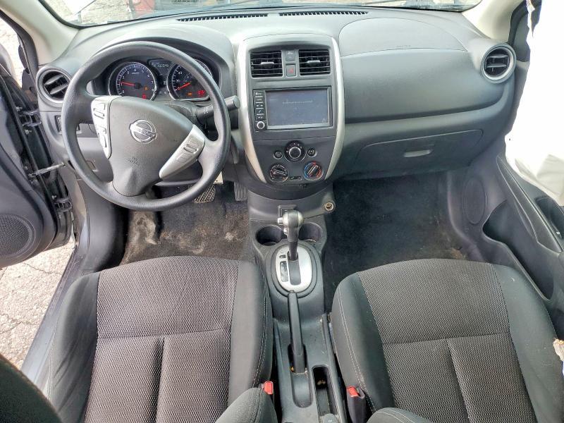 2019 NISSAN VERSA SV — Фото 8 из 12