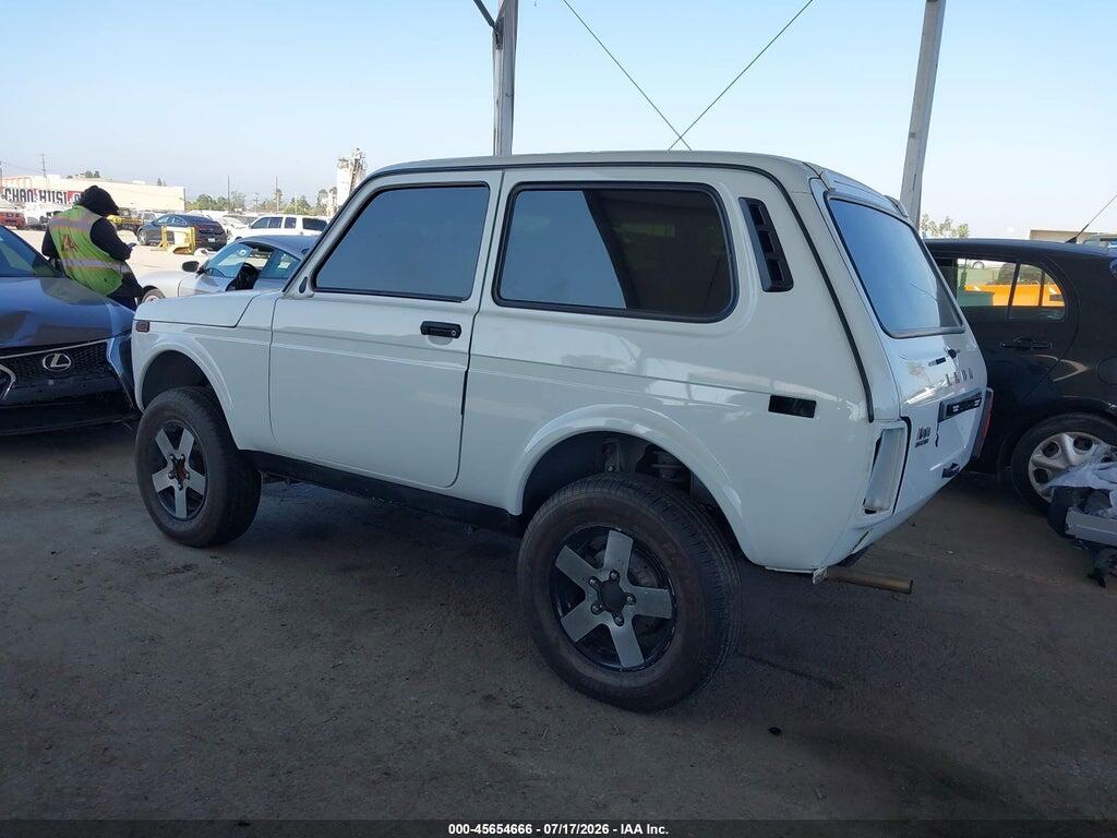 XTABA2140V1261143 1997 LADA NIVA photo no. 3