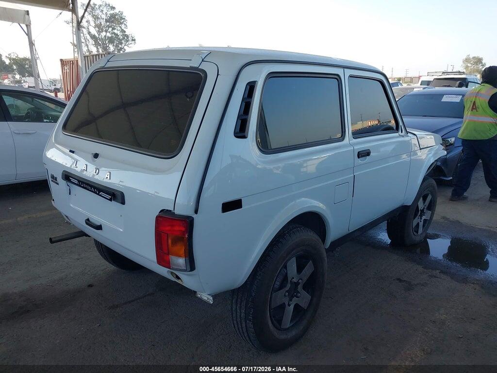 XTABA2140V1261143 1997 LADA NIVA photo no. 4