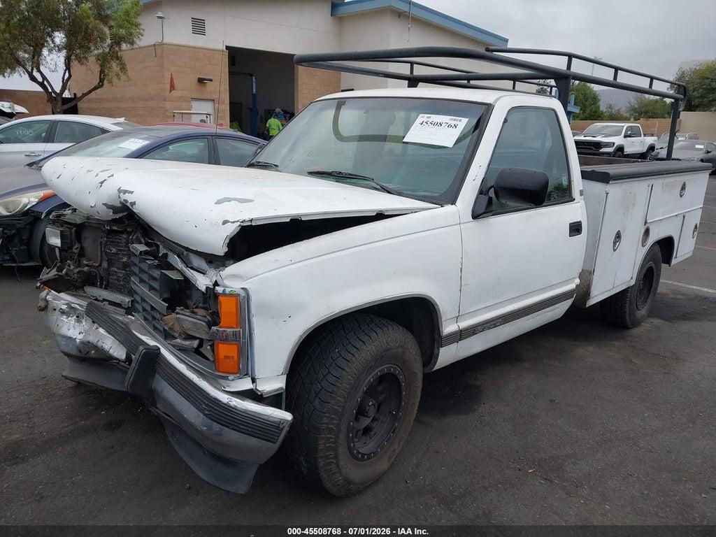 2GCDC14K5J1108825 1988 CHEVROLET GMT-400 photo no. 2