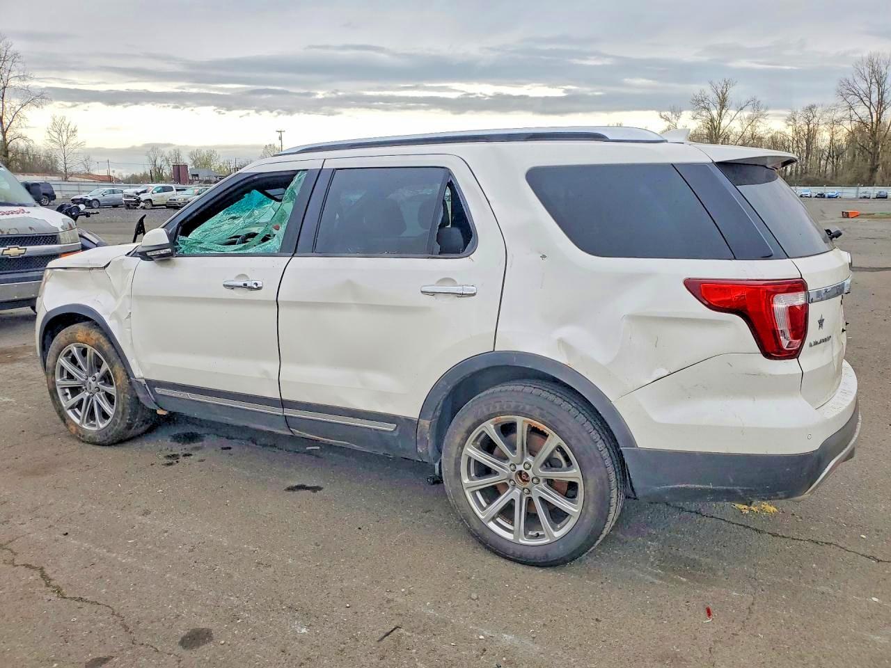 2016 FORD EXPLORER LIMITED — Фото 2 из 12