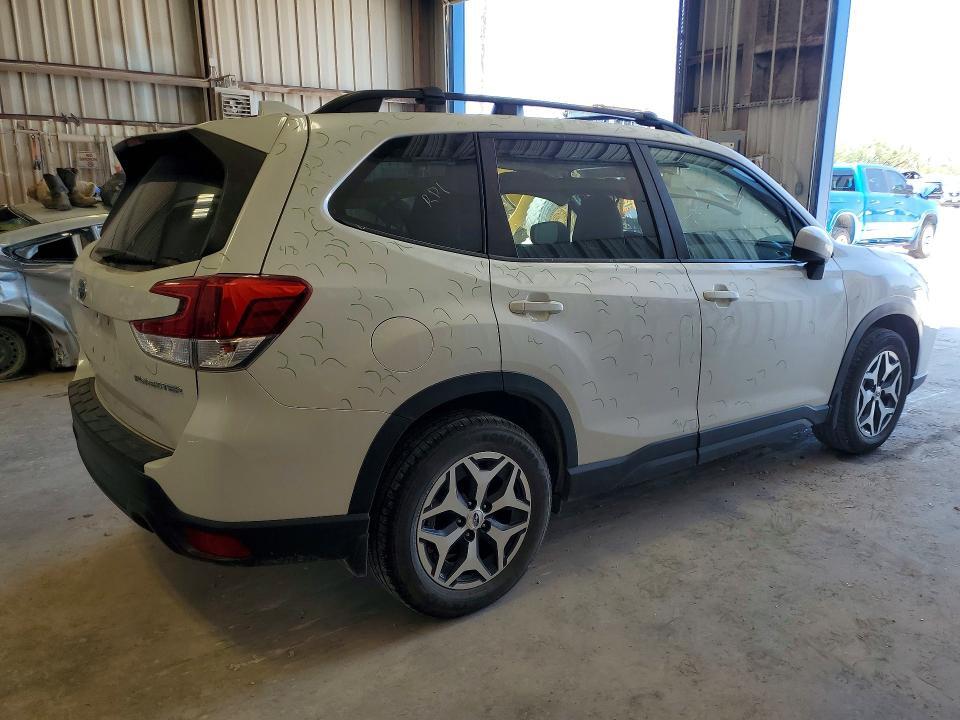 JF2SKAGC7KH506147 2019 SUBARU FORESTER photo no. 3