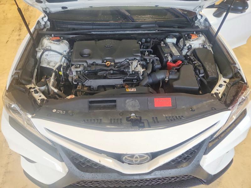 2019 TOYOTA CAMRY SE — Фото 11 из 12