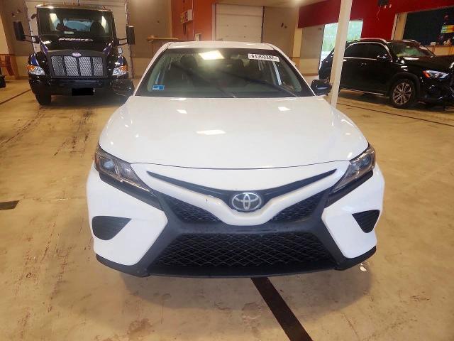 2019 TOYOTA CAMRY SE — Фото 5 из 12