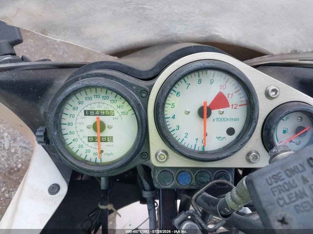 JKAZRDH131A001330 2001 KAWASAKI ZR750 photo no. 7