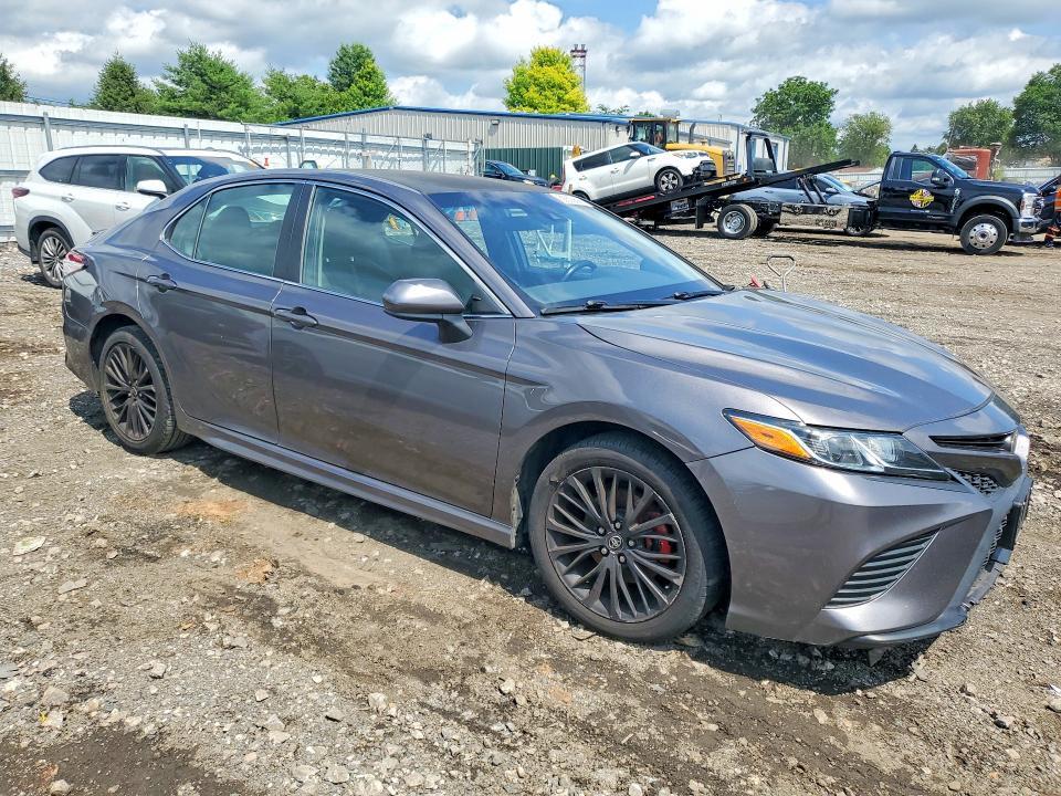 4T1B11HK4KU699870 2019 TOYOTA CAMRY photo no. 4