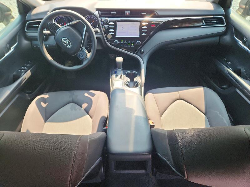 2019 TOYOTA CAMRY LE — Фото 8 из 12