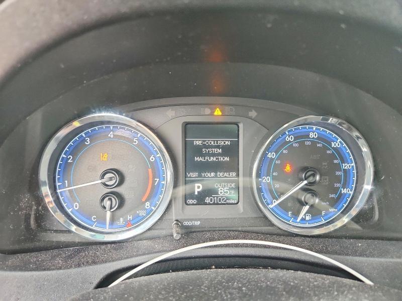 2T1BURHE6KC199601 2019 TOYOTA COROLLA photo no. 9