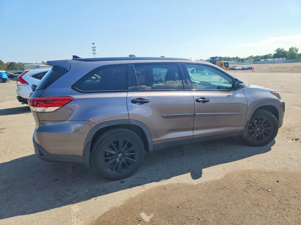 5TDJZRFH2KS963638 2019 TOYOTA HIGHLANDER photo no. 3