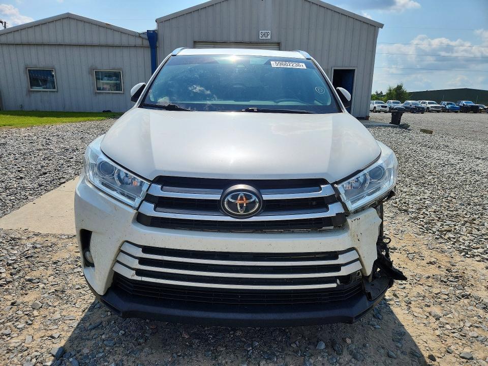2019 TOYOTA HIGHLANDER XLE — Фото 5 из 13