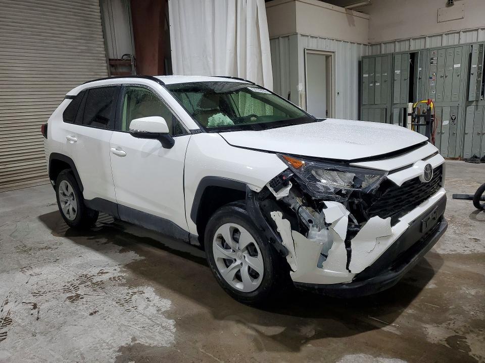2019 TOYOTA RAV4 LE — Фото 4 из 13