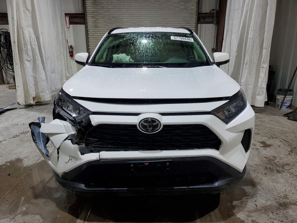 2019 TOYOTA RAV4 LE — Фото 5 из 13