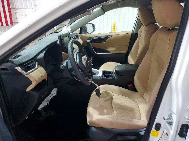2019 TOYOTA RAV4 LE — Фото 7 из 13