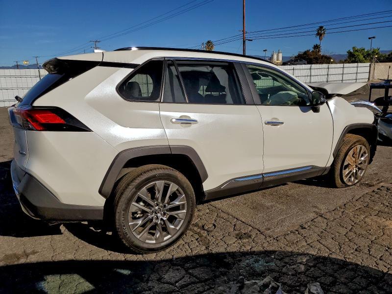 2019 TOYOTA RAV4 LIMITED — Фото 3 из 13