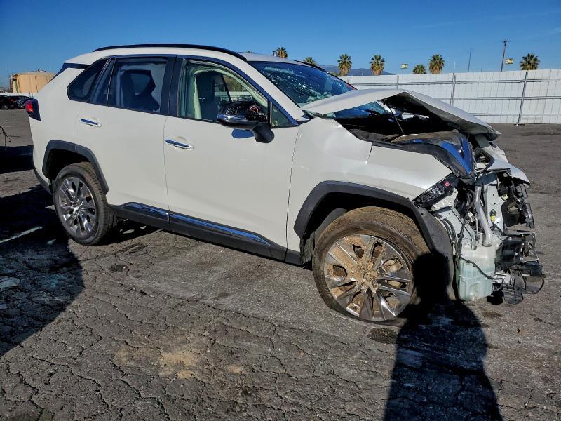 2019 TOYOTA RAV4 LIMITED — Фото 4 из 13