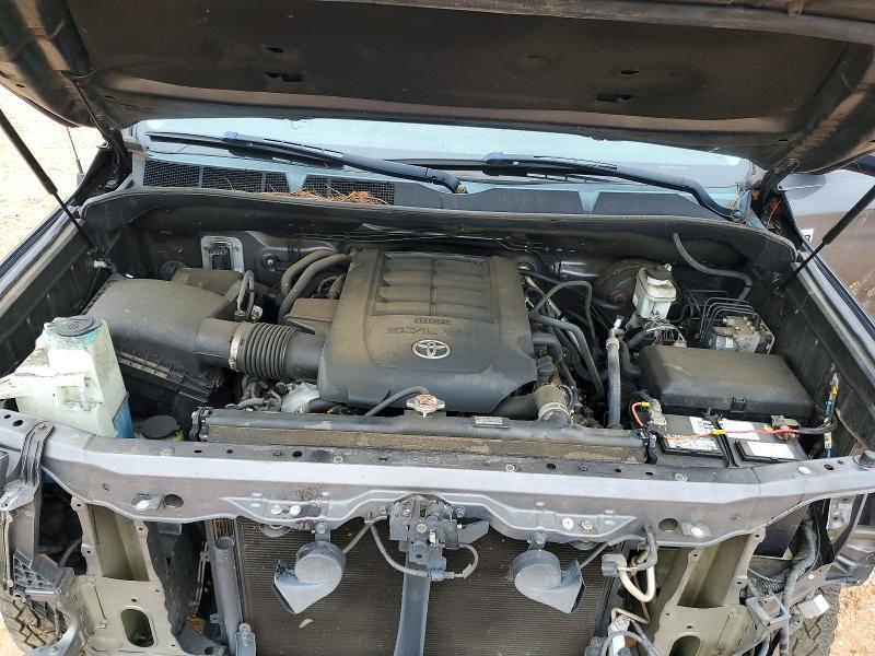 2019 TOYOTA TUNDRA CREWMAX SR5 — Фото 11 из 12