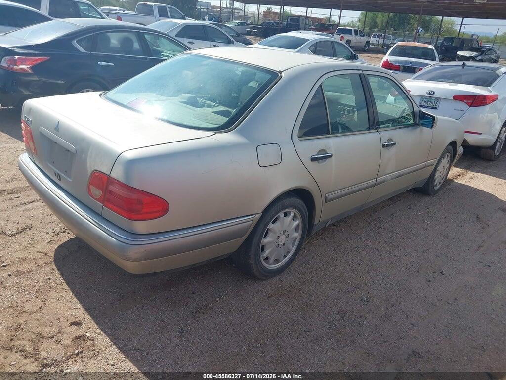 WDBJF55F3VA337906 1997 MERCEDES-BENZ E 320 photo no. 4