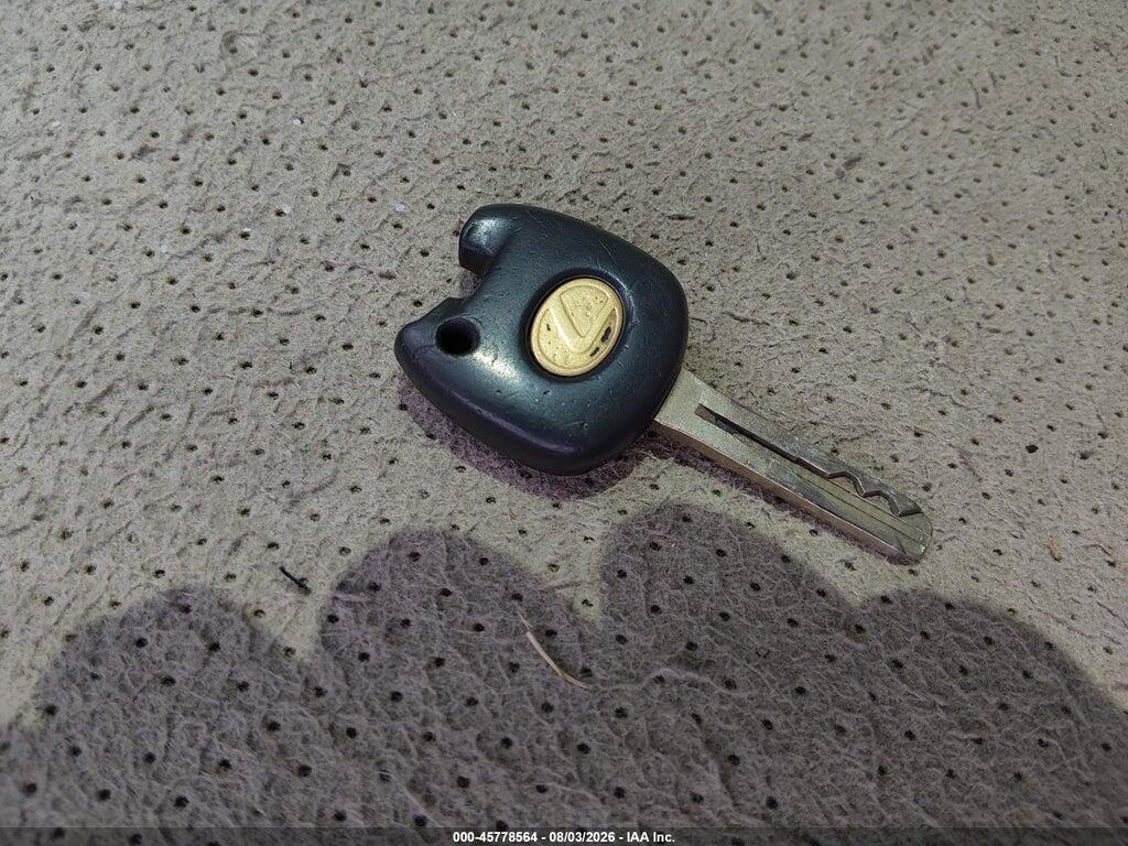 JTHBD182310006903 2001 LEXUS IS 300 photo no. 11