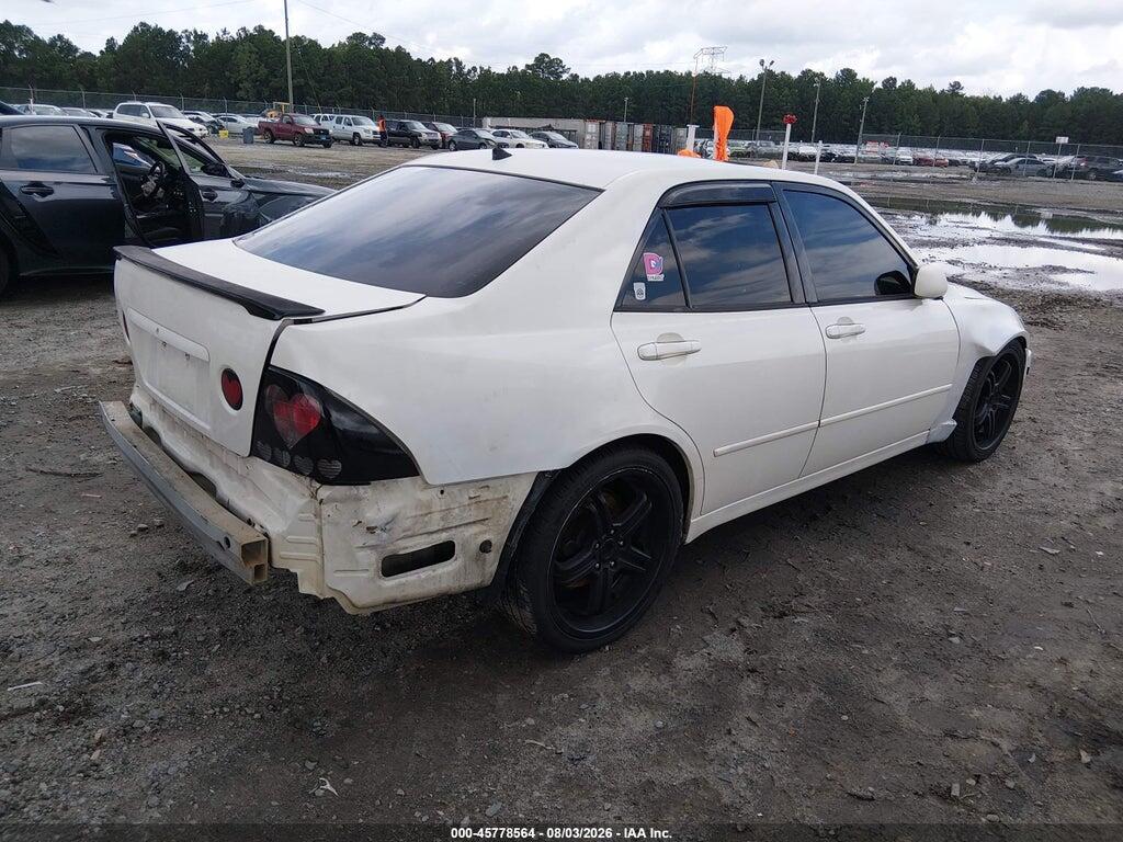JTHBD182310006903 2001 LEXUS IS 300 photo no. 4