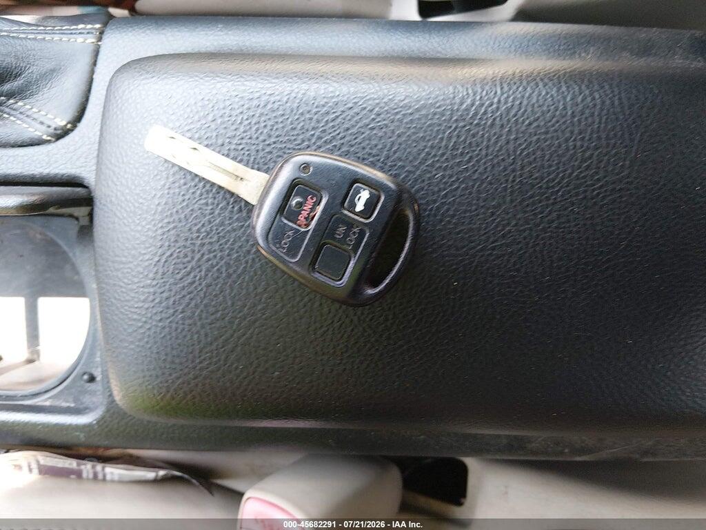 JTHBD182510028384 2001 LEXUS IS 300 photo no. 11