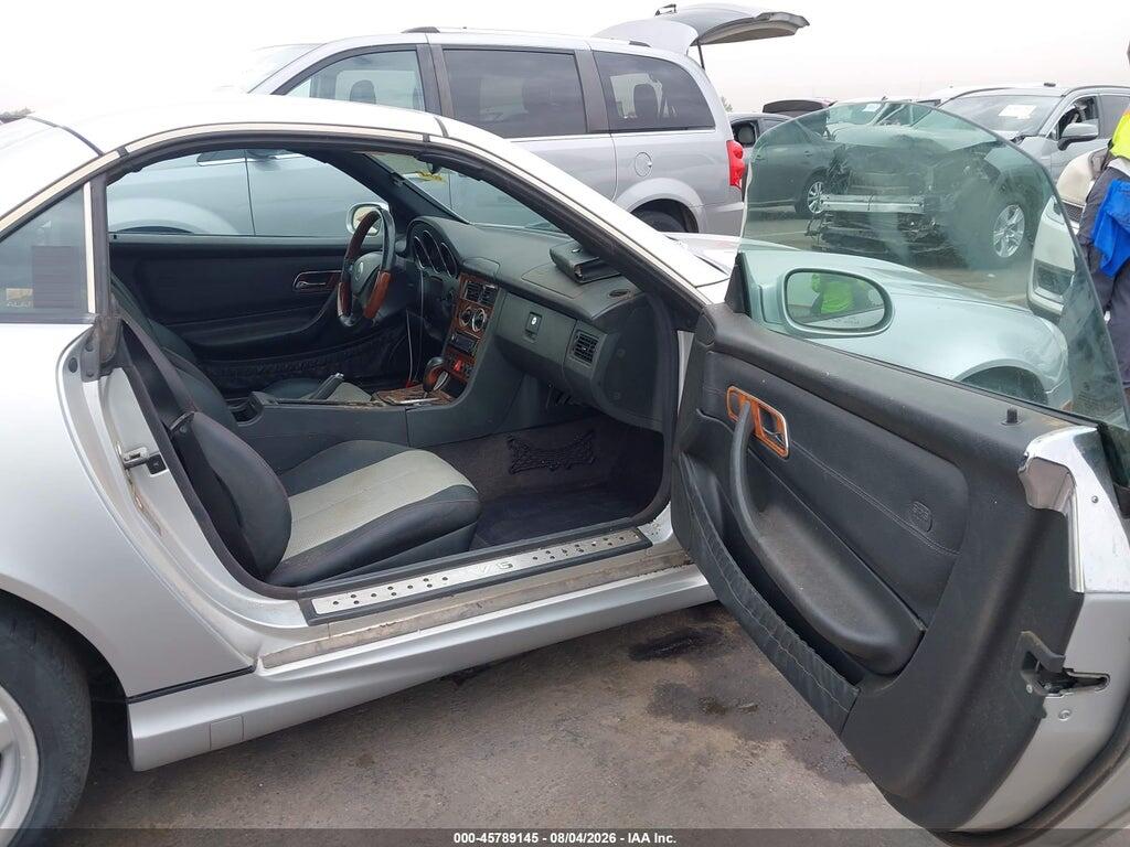WDBKK65F71F200034 2001 MERCEDES-BENZ SLK 320 photo no. 5